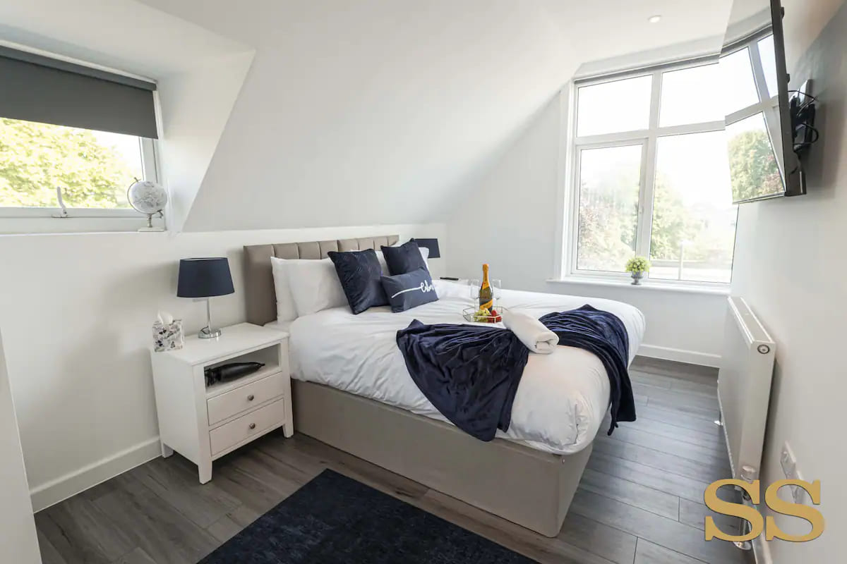 luxurious-one-bedroom-flat-boscombe-23
