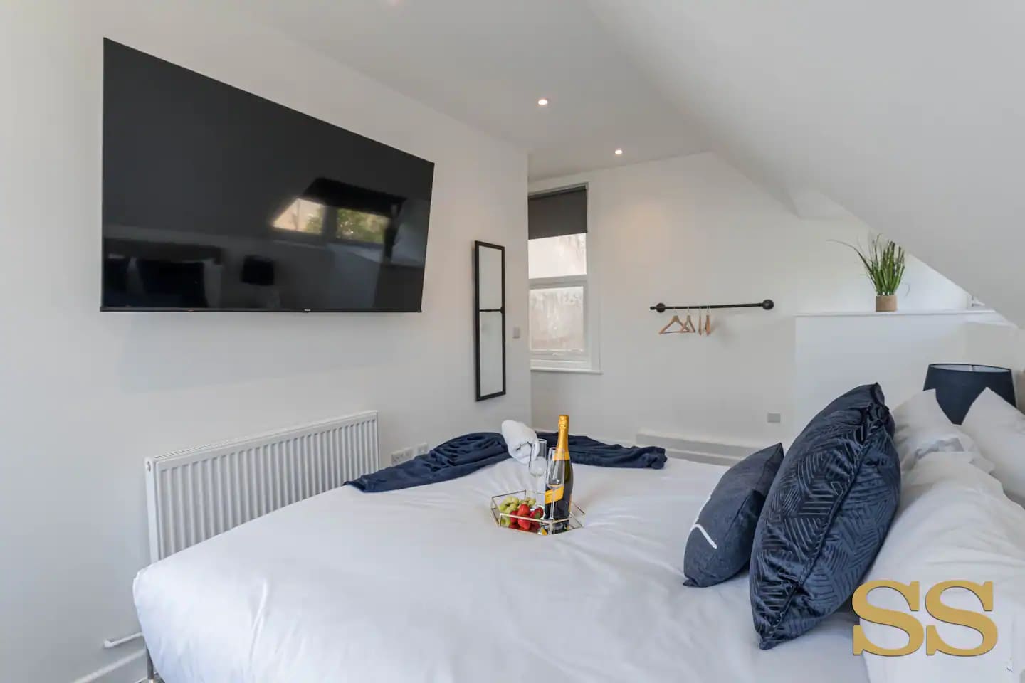luxurious-one-bedroom-flat-boscombe-3